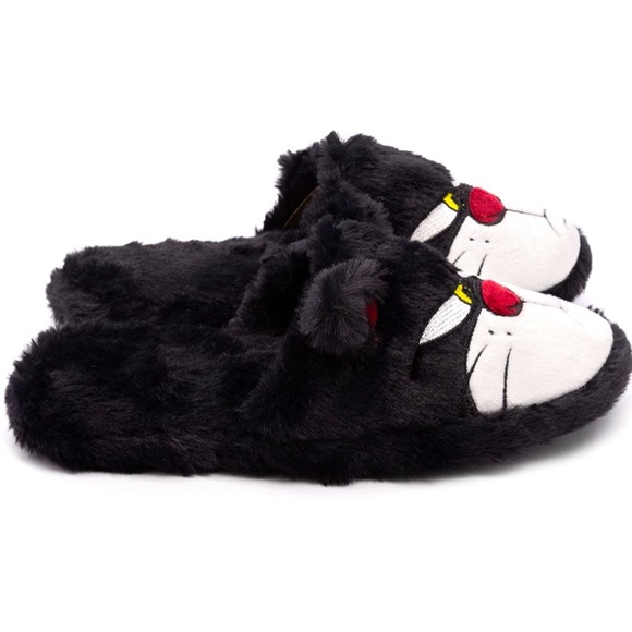 NWT!✨ Adorable Disney’s Cinderella Lucifer Fury Slippers! 🤍 - Picture 3 of 4